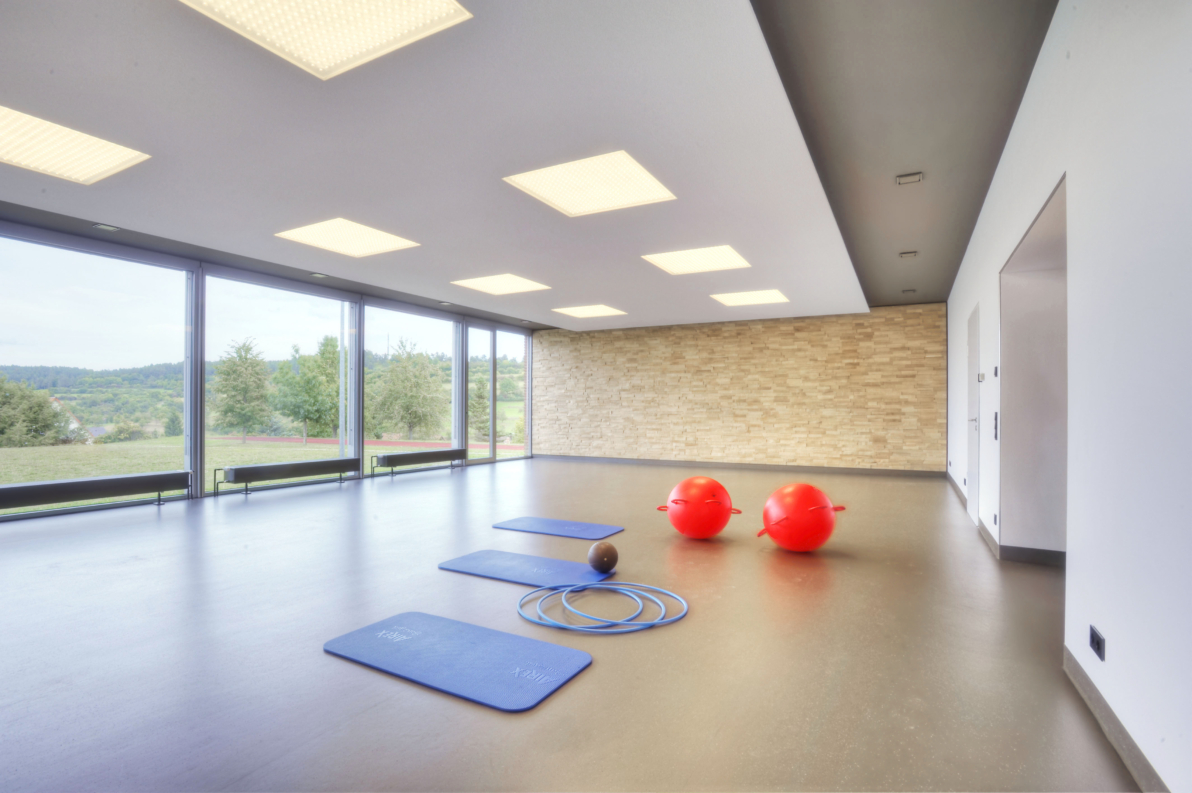 buerohauser_Energetische Sanierung und Innenarchitektur Bürgersaal Egenhausen_01